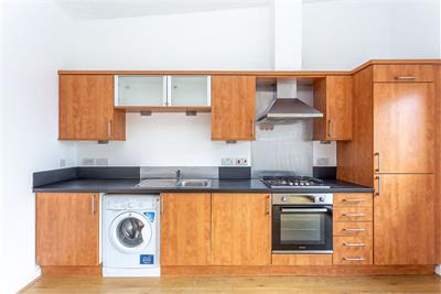 8/24 Salamander Court, Edinburgh, EH6 7JN - image 9