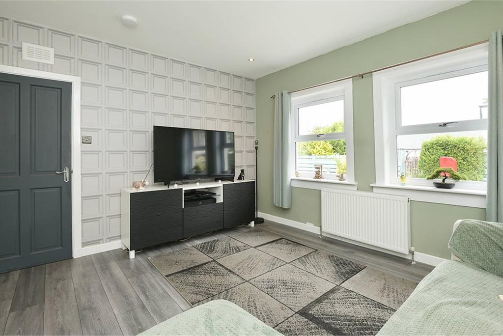 28 Newtoft Street, Gilmerton, Edinburgh, EH17 8RD - image 2