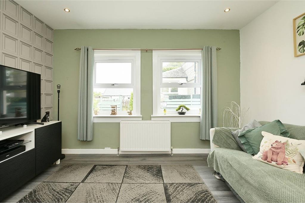 28 Newtoft Street, Gilmerton, Edinburgh, EH17 8RD - image 3