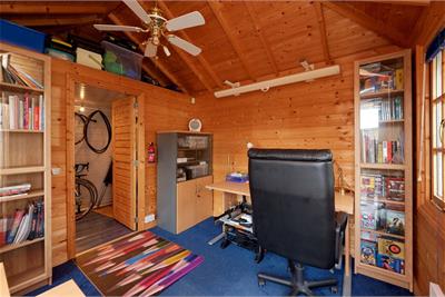 9 Gala Avenue, Renfrew, PA4 0UH - image 22