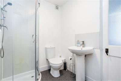 16 Bond Street, Innerleithen, EH44 6HW - image 11
