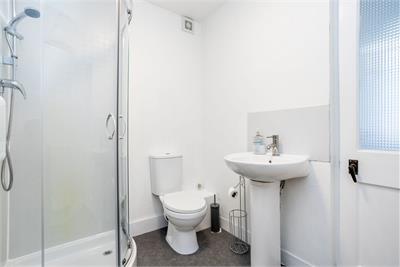 16 Bond Street, Innerleithen, EH44 6HW - image 12