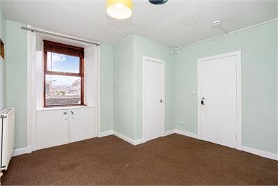 16 Bond Street, Innerleithen, EH44 6HW - image 9
