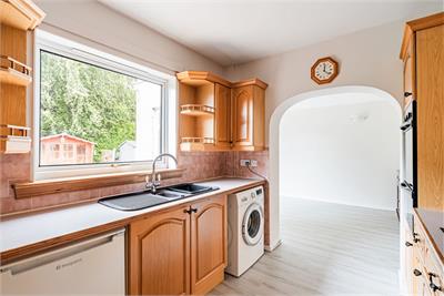 34 North Gyle Grove, Edinburgh, EH12 8JZ - image 9