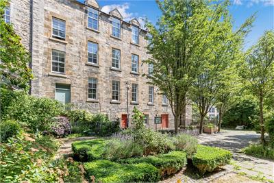 1 Coinyie House Close, Old Town, Edinburgh, EH1 1NL - image 12