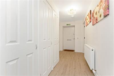 2 Coinyie House Close, Old Town, Edinburgh, EH1 1NL - image 8