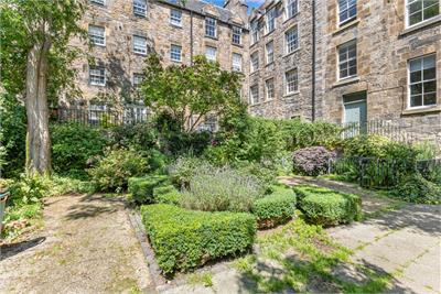 2 Coinyie House Close, Old Town, Edinburgh, EH1 1NL - image 9