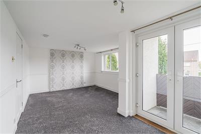 4/3 Oxgangs Place, Edinburgh, EH13 9BG - image 4