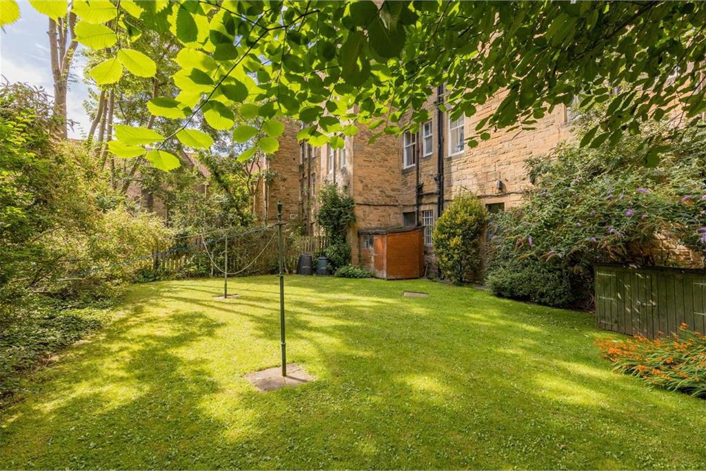1f2, 207 Bruntsfield Place, Edinburgh, EH10 4DH - image 11