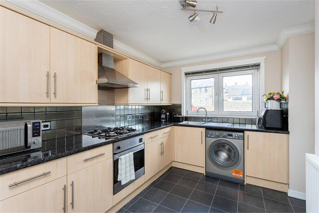 52 Moncur Street, Townhill, Dunfermline, KY12 0HN - image 5