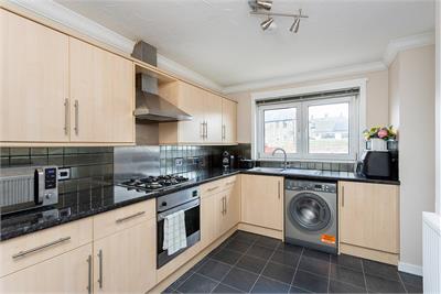 52 Moncur Street, Townhill, Dunfermline, KY12 0HN - image 5