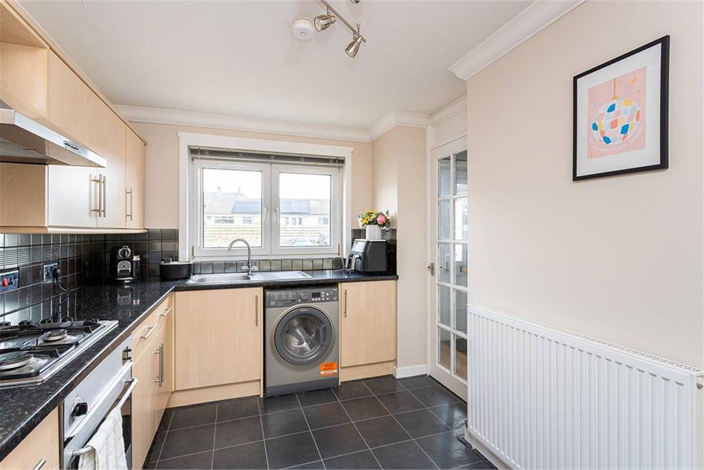 52 Moncur Street, Townhill, Dunfermline, KY12 0HN - image 6