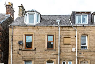 63 Victoria Street, Galashiels, TD1 1HH - image 2