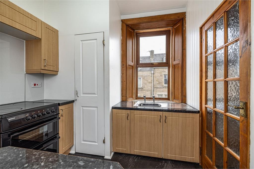 63 Victoria Street, Galashiels, TD1 1HH - image 11
