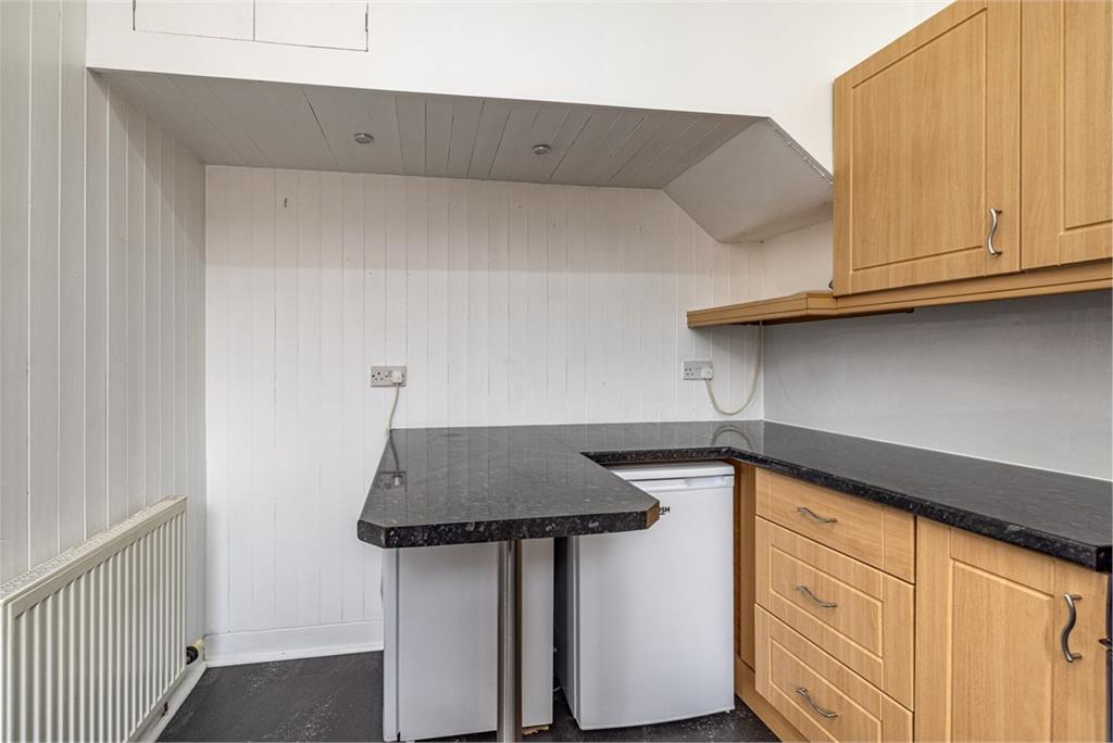 63 Victoria Street, Galashiels, TD1 1HH - image 10