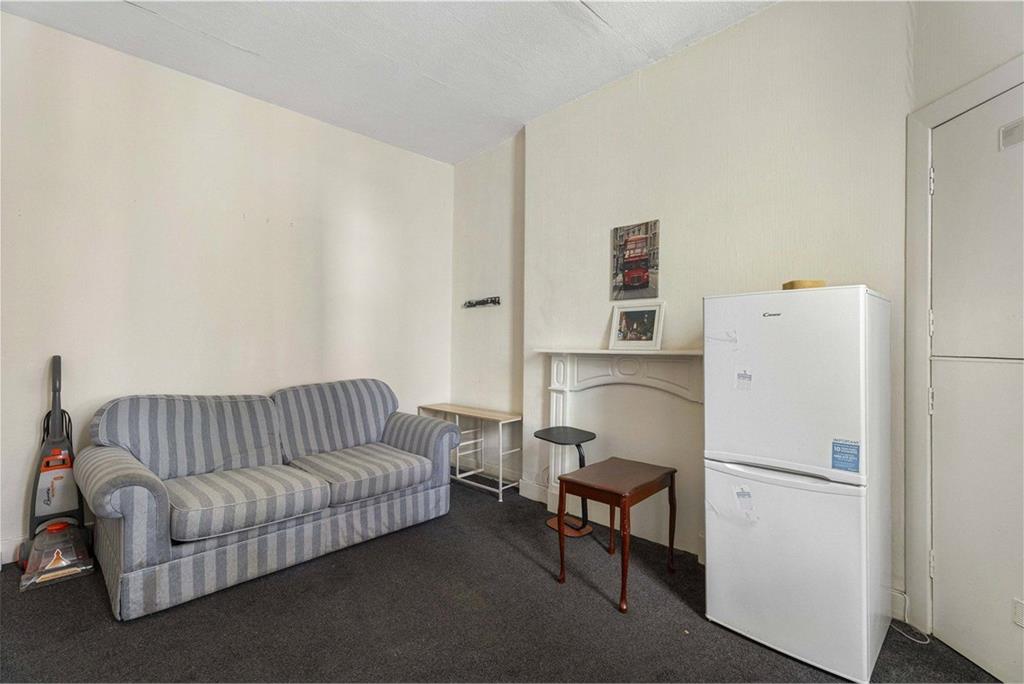 7/8 Chalmers Building,
Edinburgh,
EH3 9QF - image 4