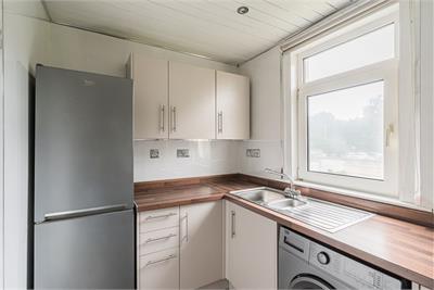 76/2 Stenhouse Crescent, Edinburgh, EH11 3HU - image 11