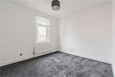 76/2 Stenhouse Crescent, Edinburgh, EH11 3HU - image 13