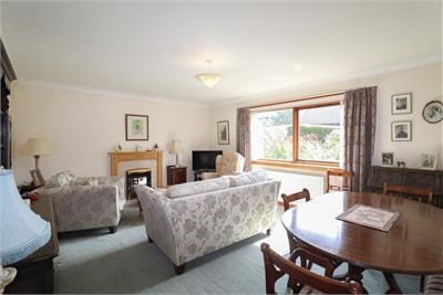 3 Burnside Gardens, Kirkcudbright, DG6 4JY - image 3
