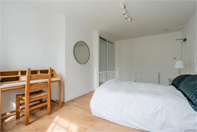 242 1F1 Canongate, Edinburgh, EH8 8AB - image 13