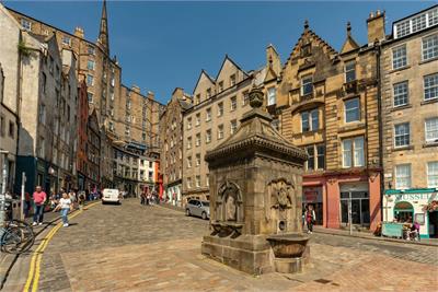 242 1F1 Canongate, Edinburgh, EH8 8AB - image 20