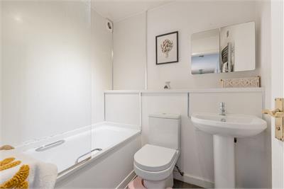 44/3 Robertson Avenue, Edinburgh, EH11 1PS - image 11