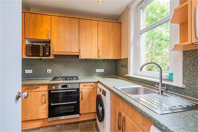 21/1 Learmonth Crescent, Comely Bank, Edinburgh, EH4 1DD - image 5