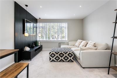 138 Gyle Park Gardens, Edinburgh, EH12 8NU - image 2