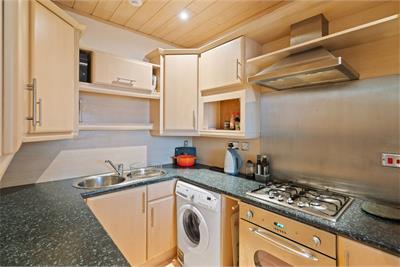 36/4 Bath Street, Portobello, Edinburgh, EH15 1HD - image 3