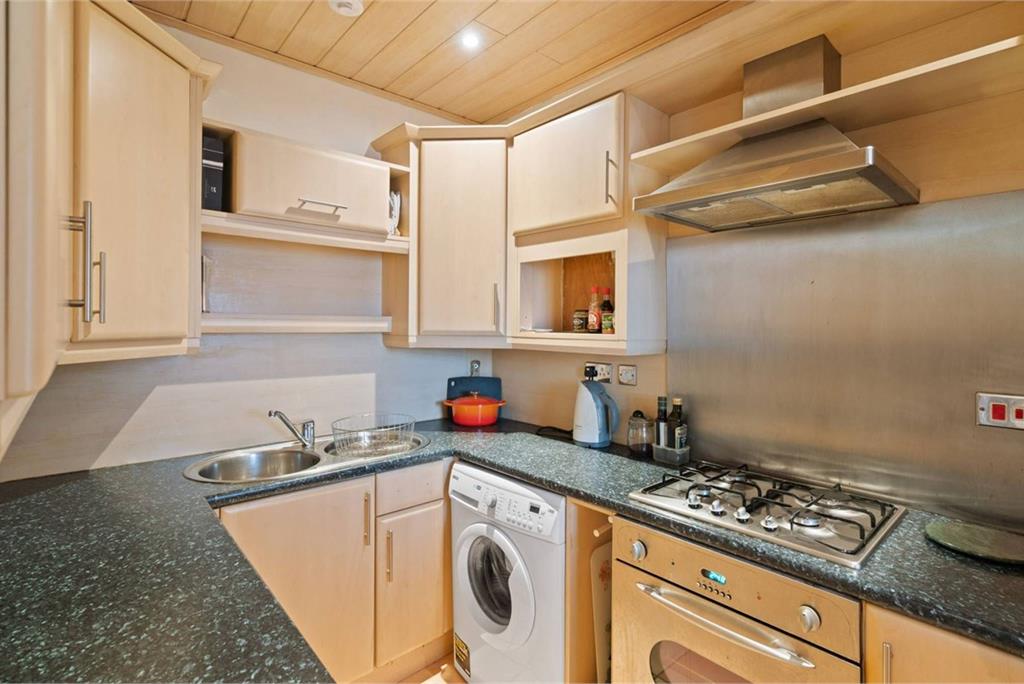 36/4 Bath Street, Portobello, Edinburgh, EH15 1HD - image 7