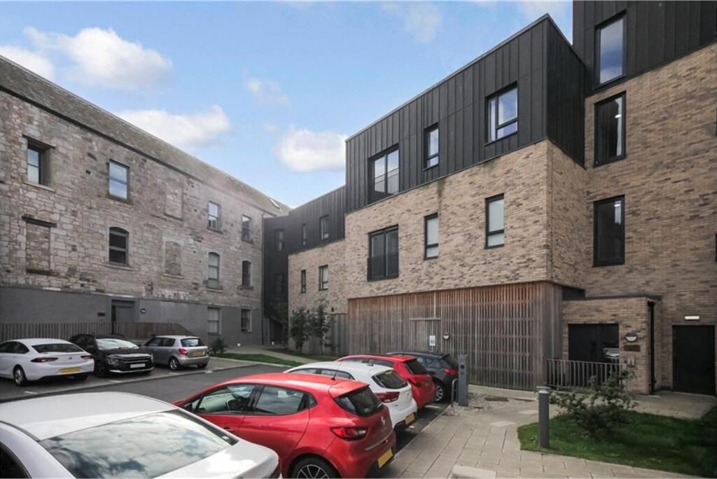 54 The Depot,
Winterthur Lane,
Dunfermline,
KY12 9FY - image 27