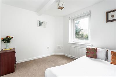 2/2 Hutchison Medway, Edinburgh, EH14 1QW - image 14