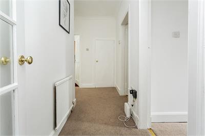 2/2 Hutchison Medway, Edinburgh, EH14 1QW - image 18