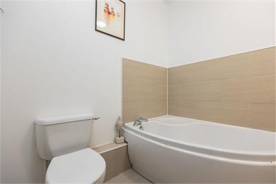 6/1 Lochend Close, Edinburgh, EH8 8BL - image 15