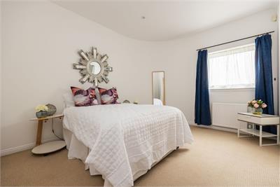 6/1 Lochend Close, Edinburgh, EH8 8BL - image 8