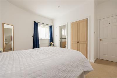 6/1 Lochend Close, Edinburgh, EH8 8BL - image 9