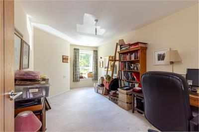21/8 Balcarres Street, Edinburgh, EH10 5JD - image 12