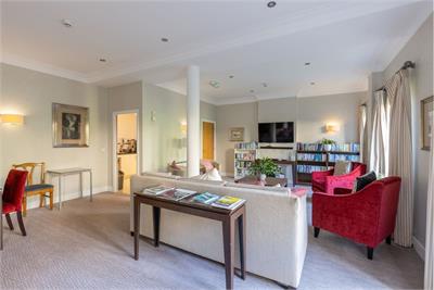 21/8 Balcarres Street, Edinburgh, EH10 5JD - image 18
