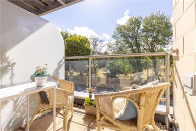 21/8 Balcarres Street, Edinburgh, EH10 5JD - image 5