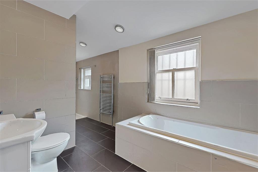 52 St. Andrews Drive,
Pollokshields,
Glasgow,
G41 5HF - image 14