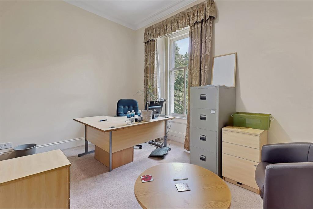 52 St. Andrews Drive,
Pollokshields,
Glasgow,
G41 5HF - image 18