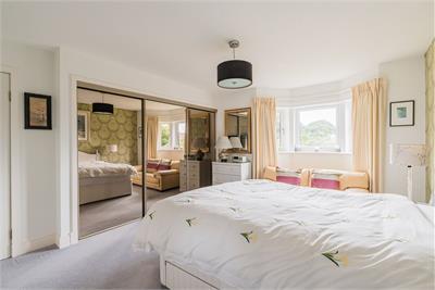 16/3 Cramond Road North, Edinburgh, EH4 6JE - image 15