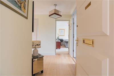 16/3 Cramond Road North, Edinburgh, EH4 6JE - image 9