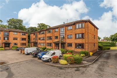 16/3 Cramond Road North, Edinburgh, EH4 6JE - image 1