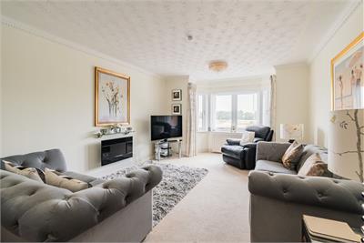 16/3 Cramond Road North, Edinburgh, EH4 6JE - image 1