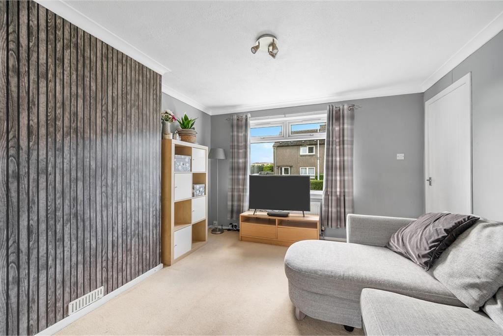 198 Park Road West,
Rosyth,
Dunfermline,
KY11 2SY - image 5