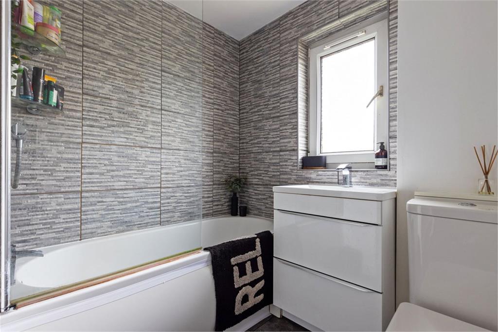 24/6 Durar Drive, Edinburgh, EH4 7JJ - image 14