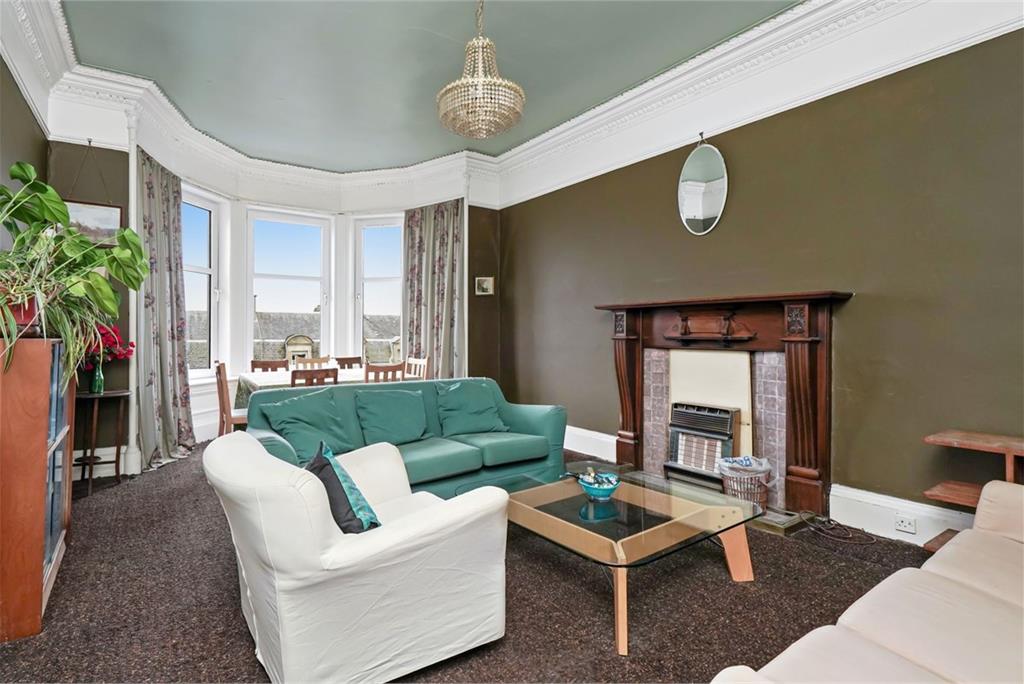 58 (3F2), Strathearn Road, Marchmont, Edinburgh, EH9 2AD - image 2