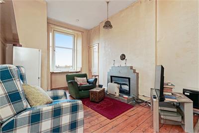 58 (3F2), Strathearn Road, Marchmont, Edinburgh, EH9 2AD - image 5