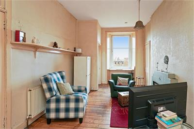 58 (3F2), Strathearn Road, Marchmont, Edinburgh, EH9 2AD - image 6